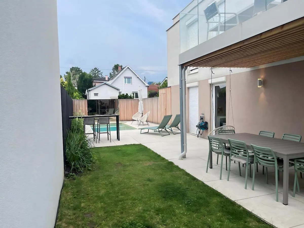 Wohnung Mit Privatgarten & Salzwasserpool Vienna Apartment