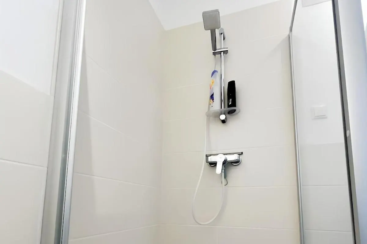Apartment Wohnung Mit Privatgarten & Salzwasserpool Vienna