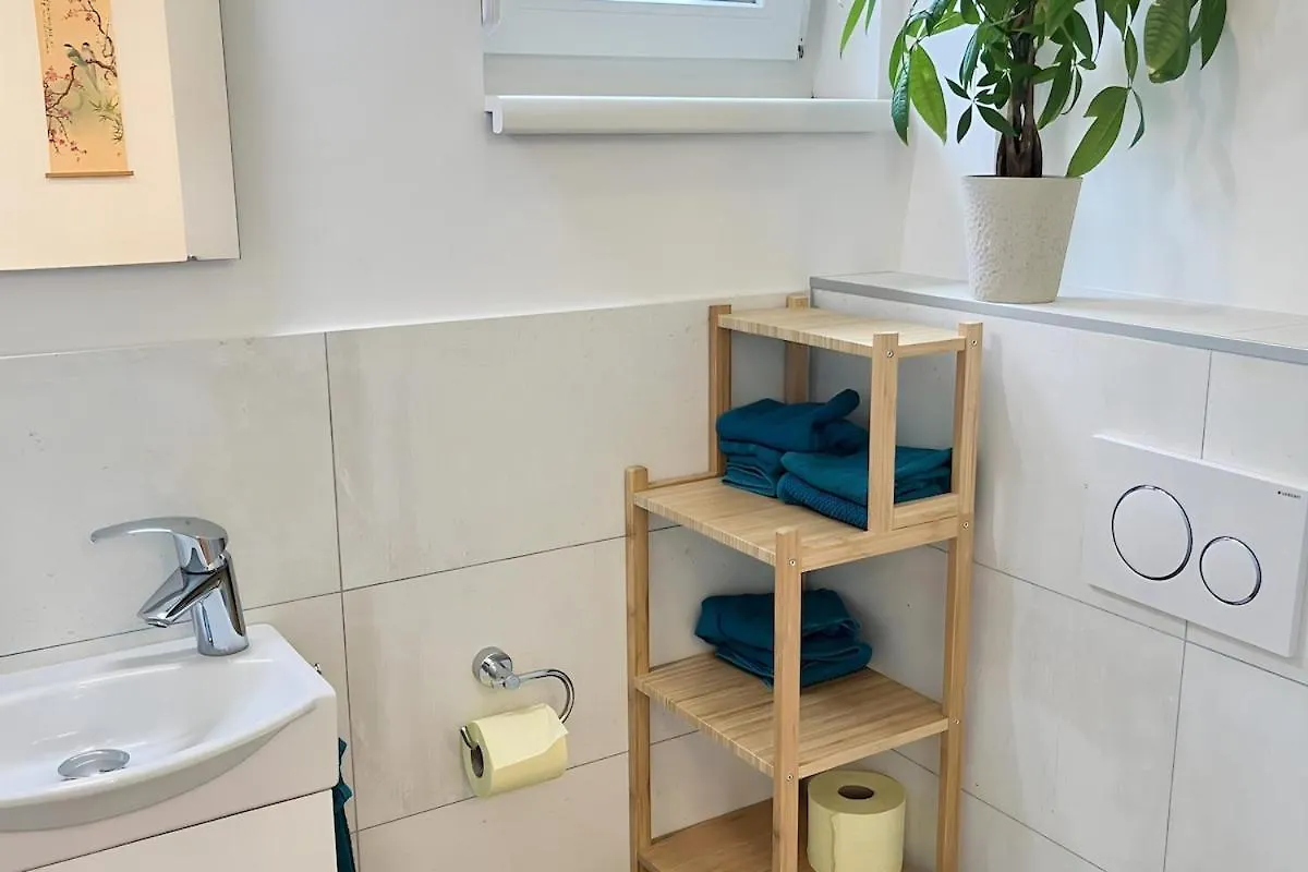 Apartment Wohnung Mit Privatgarten & Salzwasserpool Vienna